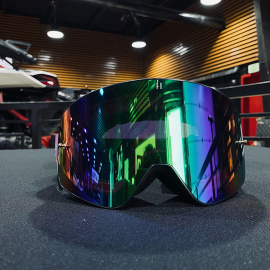 نظارات واقية، ريترو، تصميم إنفينيتي، حزام من التسعينيات، عدسة مغناطيسية فضية عاكسة، إطار وردي، كل واحدة