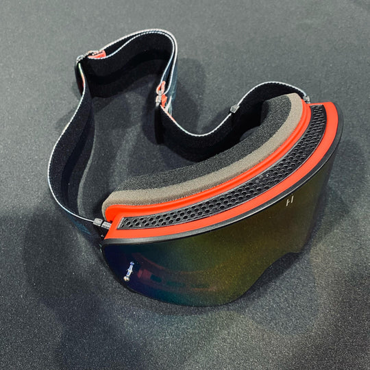 Floral Strap Red Mirror Lens Black Frame