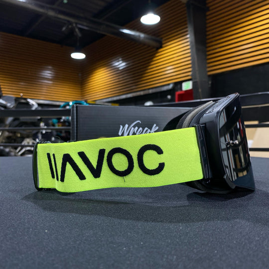 نظارات واقية، ELUSIVE، تصميم لا متناهي، حزام نيون، عدسة مغناطيسية فضية، إطار أسود، كل واحدة