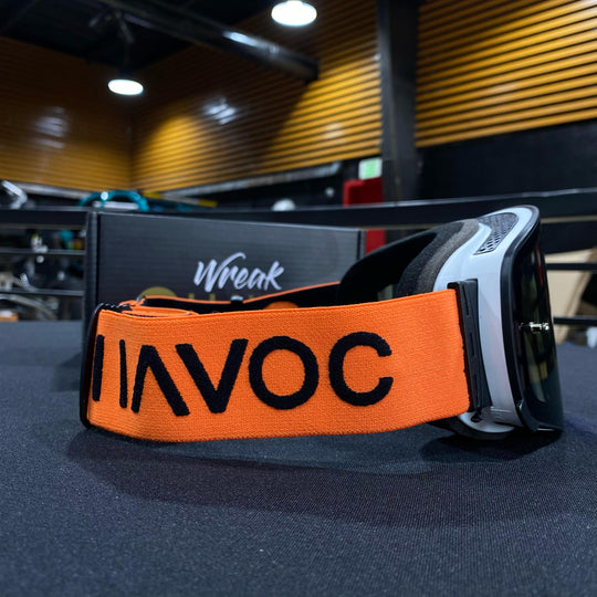 نظارات واقية، إطار، تصميم لا متناهي، حزام برتقالي/أسود، عدسة مغناطيسية زرقاء، إطار أبيض، كل منها