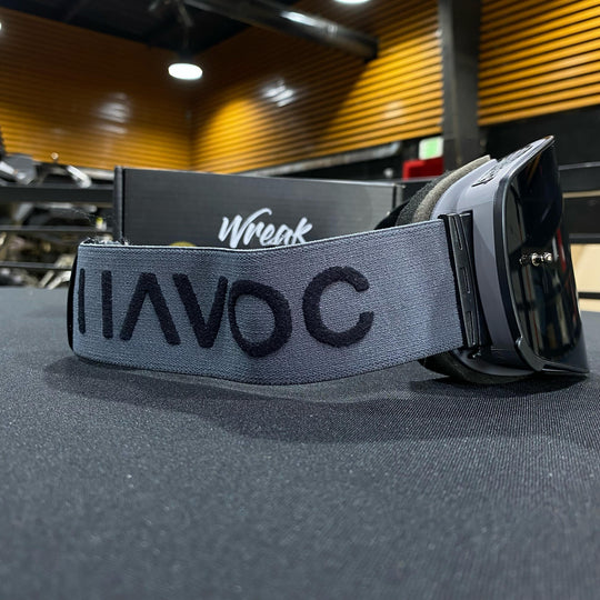 نظارات واقية، هامرهيد، تصميم إنفينيتي، حزام أسمنتي، عدسة مغناطيسية دخانية، إطار رمادي، لكل منها