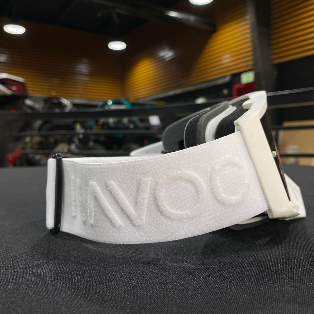 مرآة قوس قزح بيضاء صقيعية / بيضاء حمراء، عدسة منحنية مسبقًا، لكل منها