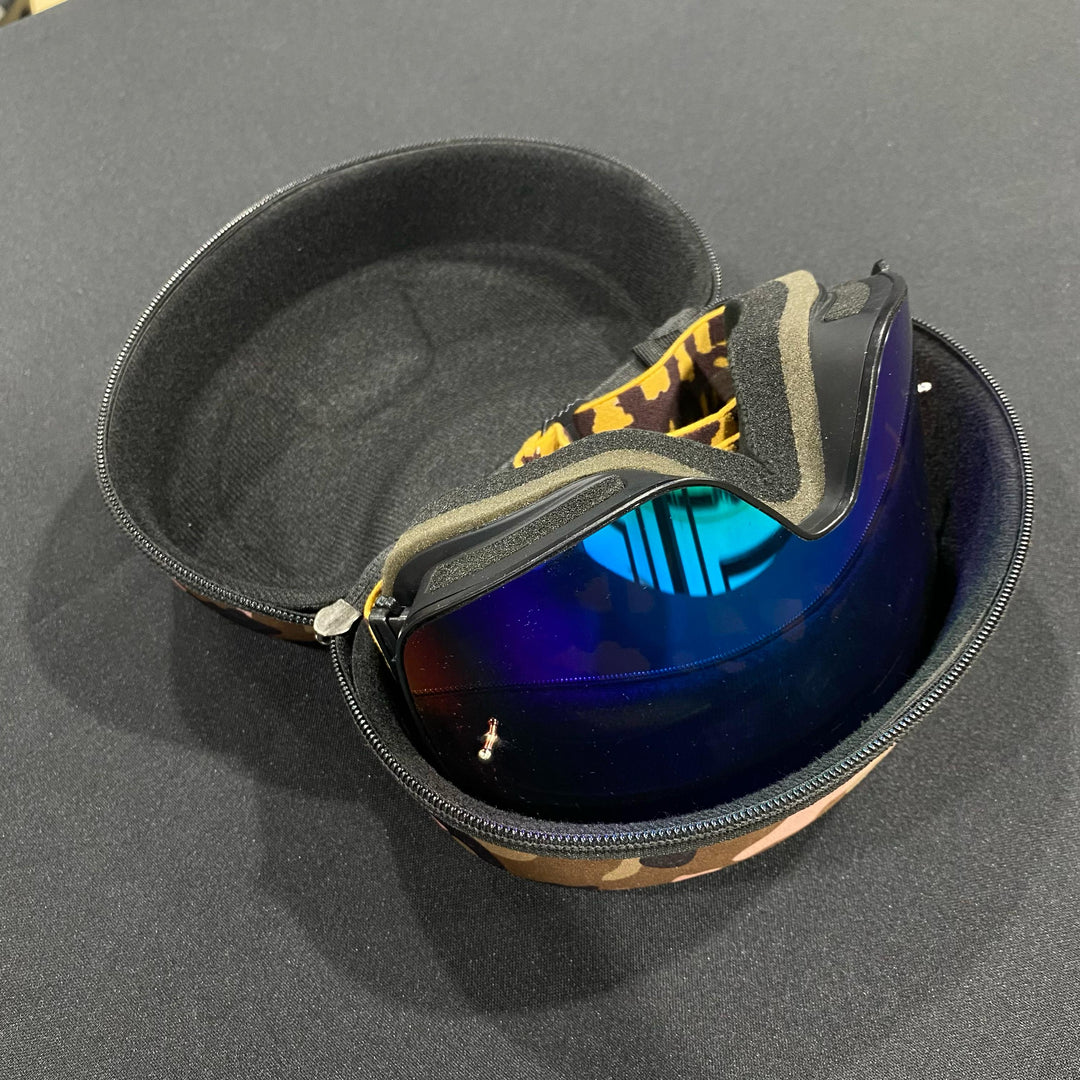 حقيبة نظارات واقية صلبة باللون الوردي من كامو