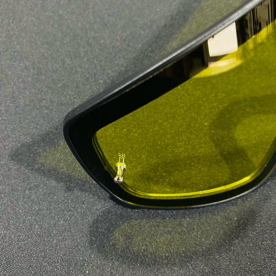 Magnetic Infinity Lens, Each