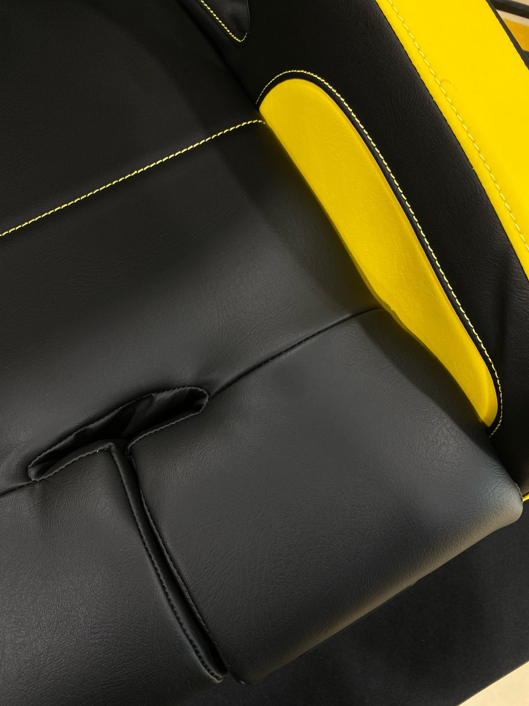 (PRP) (UTV28) Podium Elite Suspension Seat, PRP LOGO